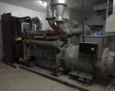 中国·8827太阳集团800KW/400V陆用发电机应用于某房地产项目